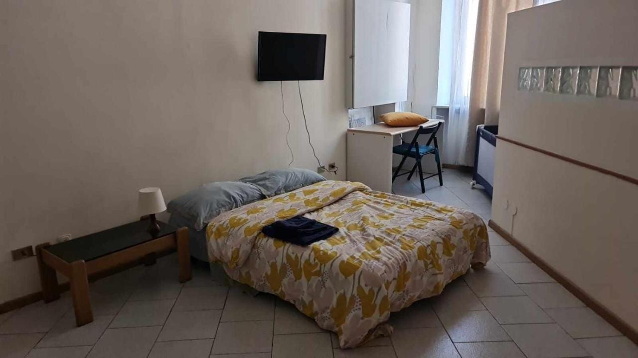 Antica Casa Oddone Apartment Asti Exterior foto